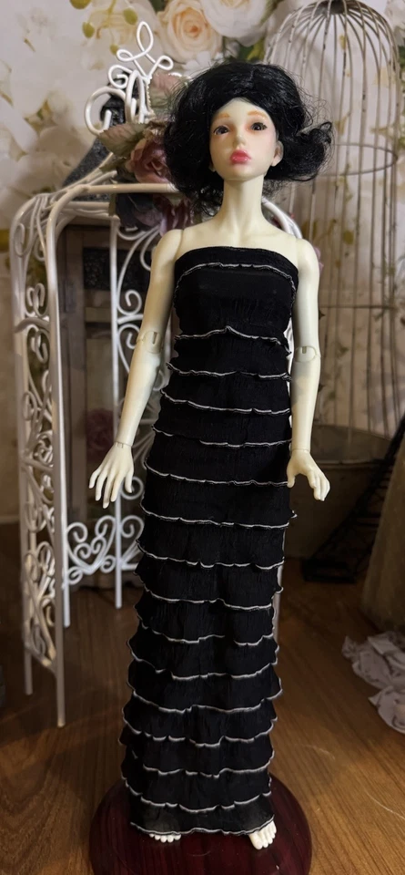 BJD 1/4, MSD, APROX 17 PULGADAS, MUÑECA DE RESINA, ¿REFUNDICIÓN? VESTIDO Y PELUCADO Foto 4 de 4