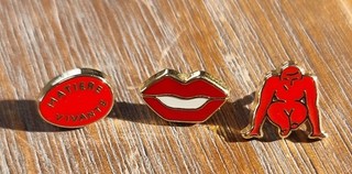 LOT DE 3 PINS RENAULT MATIERE VIVANTE