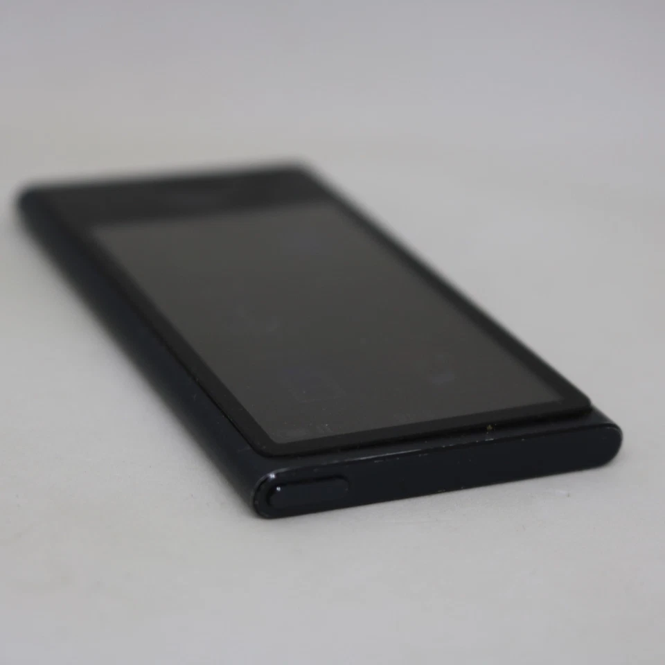 Apple iPod nano 7. Generation Grau (16GB) Bluetooth / MP3 Player / vom Händler - Bild 3 von 4