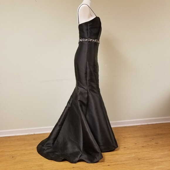 Dave & Johnny Prom Dress View 5