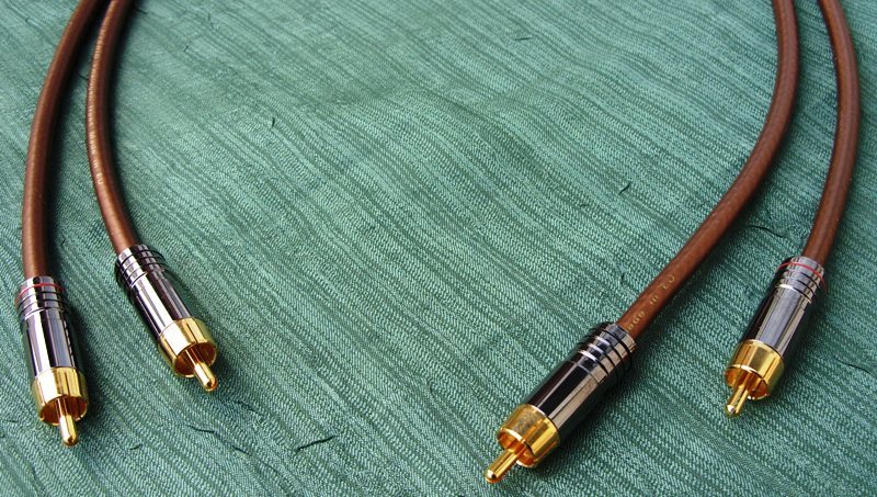 VAN DEN HUL M.C. D-300MKIII Hybrid 2 x 80 cm AUDIO