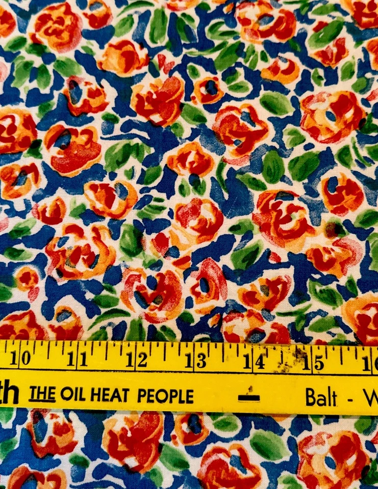 Glorious Vtg Cotton Blend Floral Fabric 56”x5Yds Red &Pink Roses on Green &Blue - Image 4 of 4