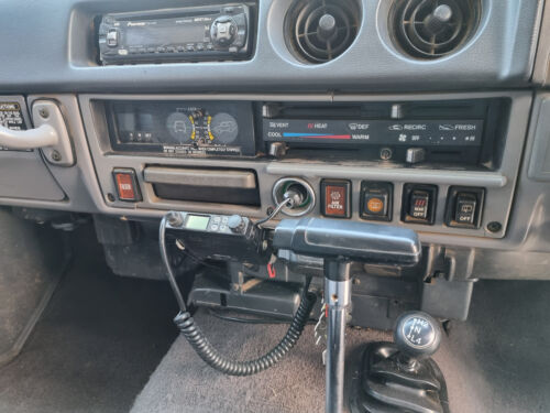 HJ60 TOYOTA LANDCRUISER 60 SERIES EXCELLENT CONDITION 2H AUTO DELUXE - Picture 16 of 23