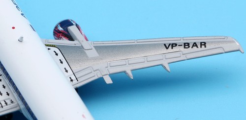 JC Wings 1:400 Boeing B737-400 Druckgussflugzeug Jet Modell VP-BAR - Bild 10 von 12