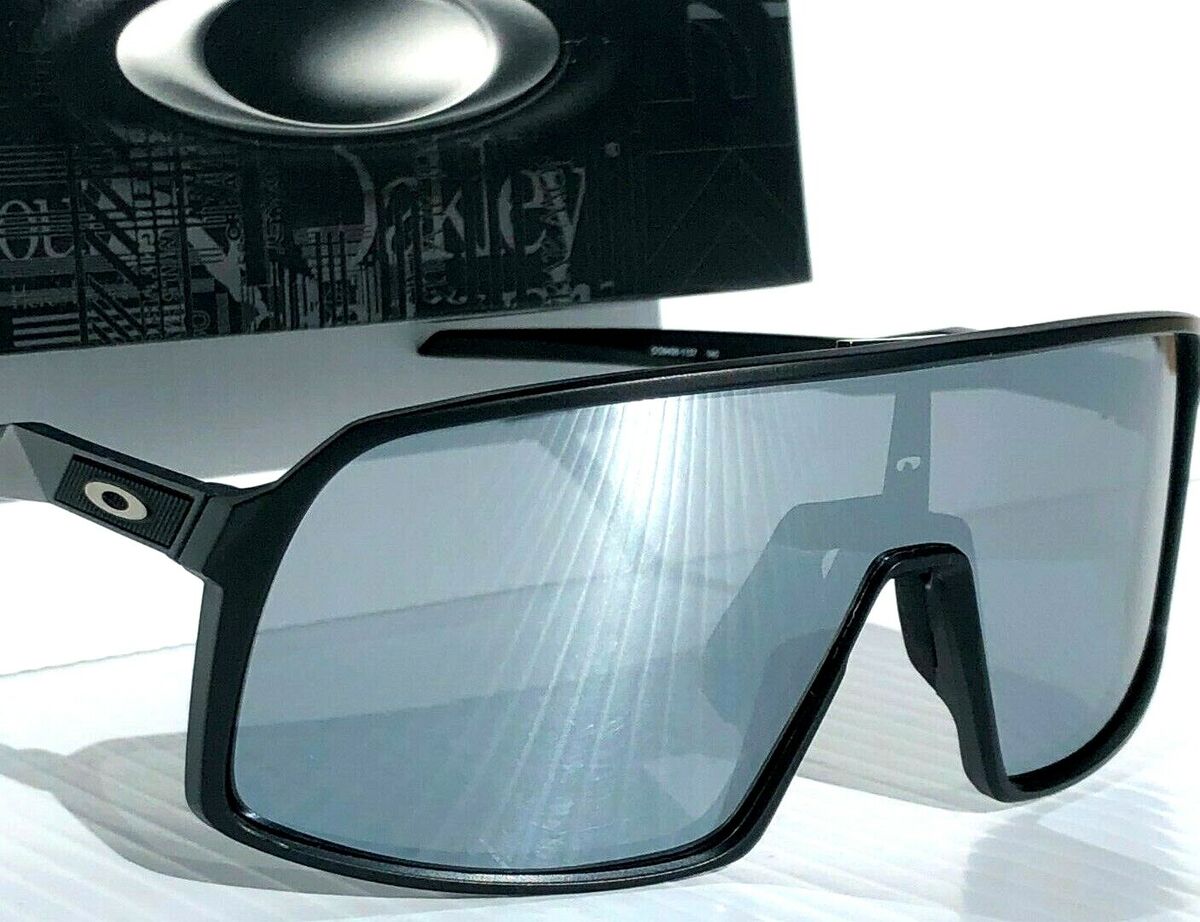NEW* Oakley SUTRO Black Matte POLARIZED Galaxy Chrome Mirror NEW* Oakley SUTRO Black Matte POLARIZED Galaxy Chrome Mirror
