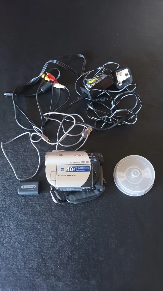 sony handycam dcr - Image 2 of 3