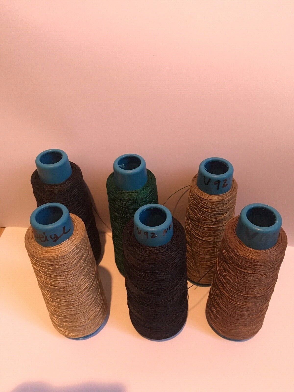 Gütermann Polyester100%-Heavy duty sewing machine thread M36 -M27 colours - Picture 3 of 55