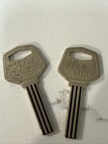 Vintage Las Vegas Rio Hotel & Casino Authentic metal room key