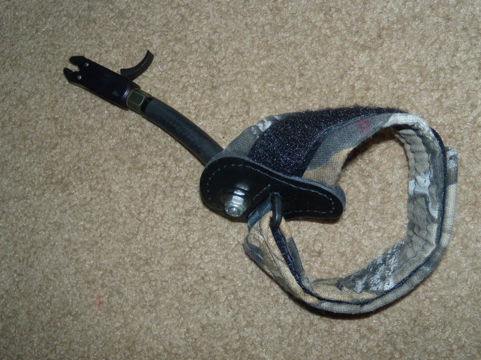 Tru-Fire Compound bow release aid - Corduroy Camouflage pattern - Image 4 of 4