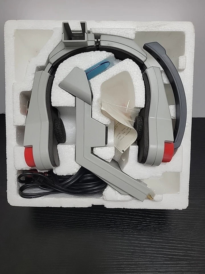 Винтажный Konami LaserScope Nintendo NES 1990 *НЕ ПРОТЕСТИРОВАН* Читайте фотографии - Изображение 2 из 4