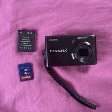 Nikon Coolpix S560 Digital Camera Black, with working charger and new battery