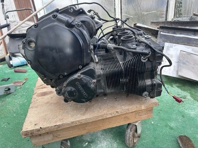 Suzuki GSX 600 F GN72B Motor Engine ohne Anbauteile 72604KM