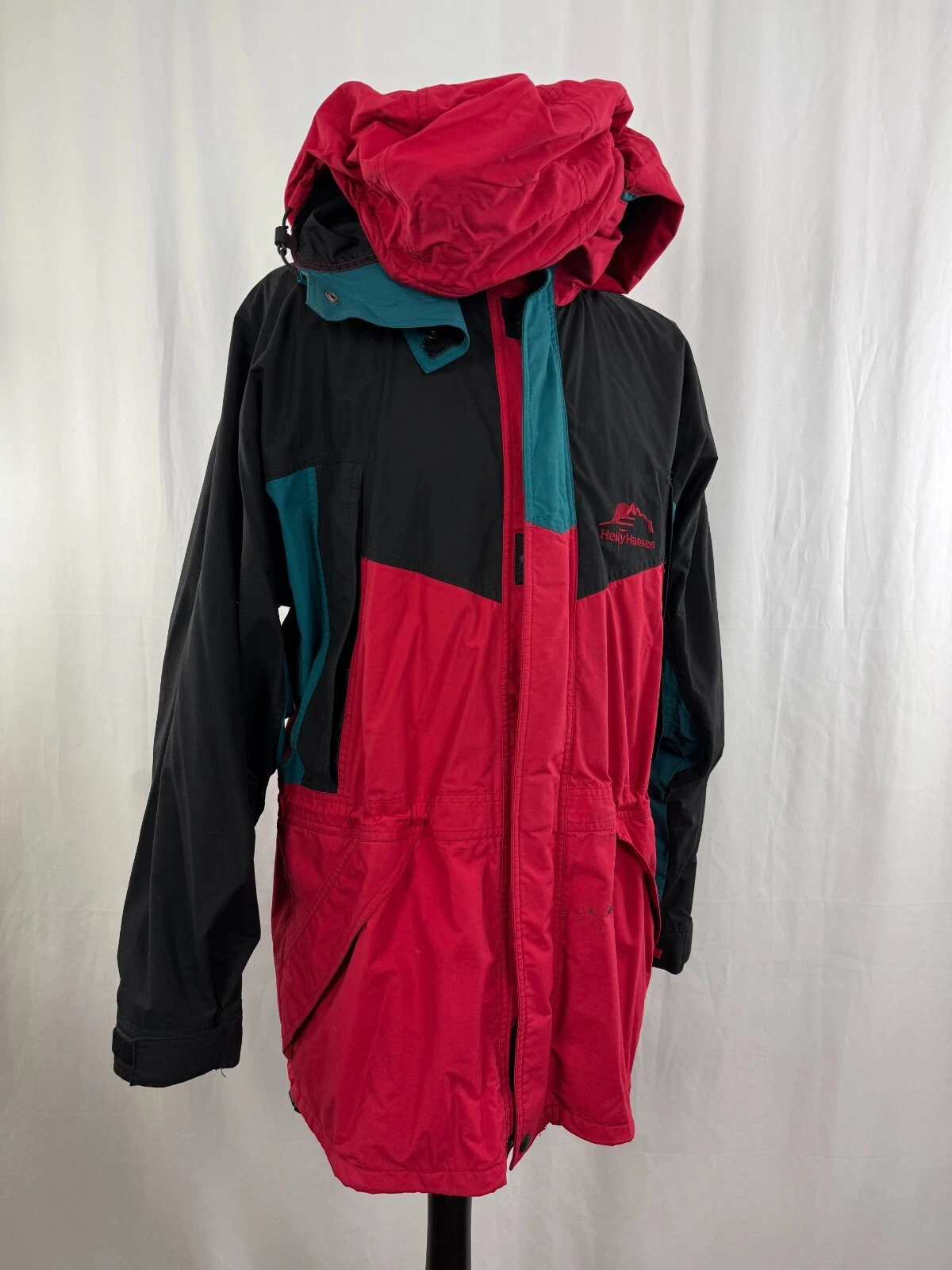 Vintage Helly Hansen Ski Jacket Red Black 90s Outdoor Waterproof Coat L unisex
