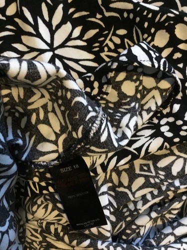 X 2 strappy summer dress bundle 16 18 Black white navy patterned holiday - Picture 2 of 5