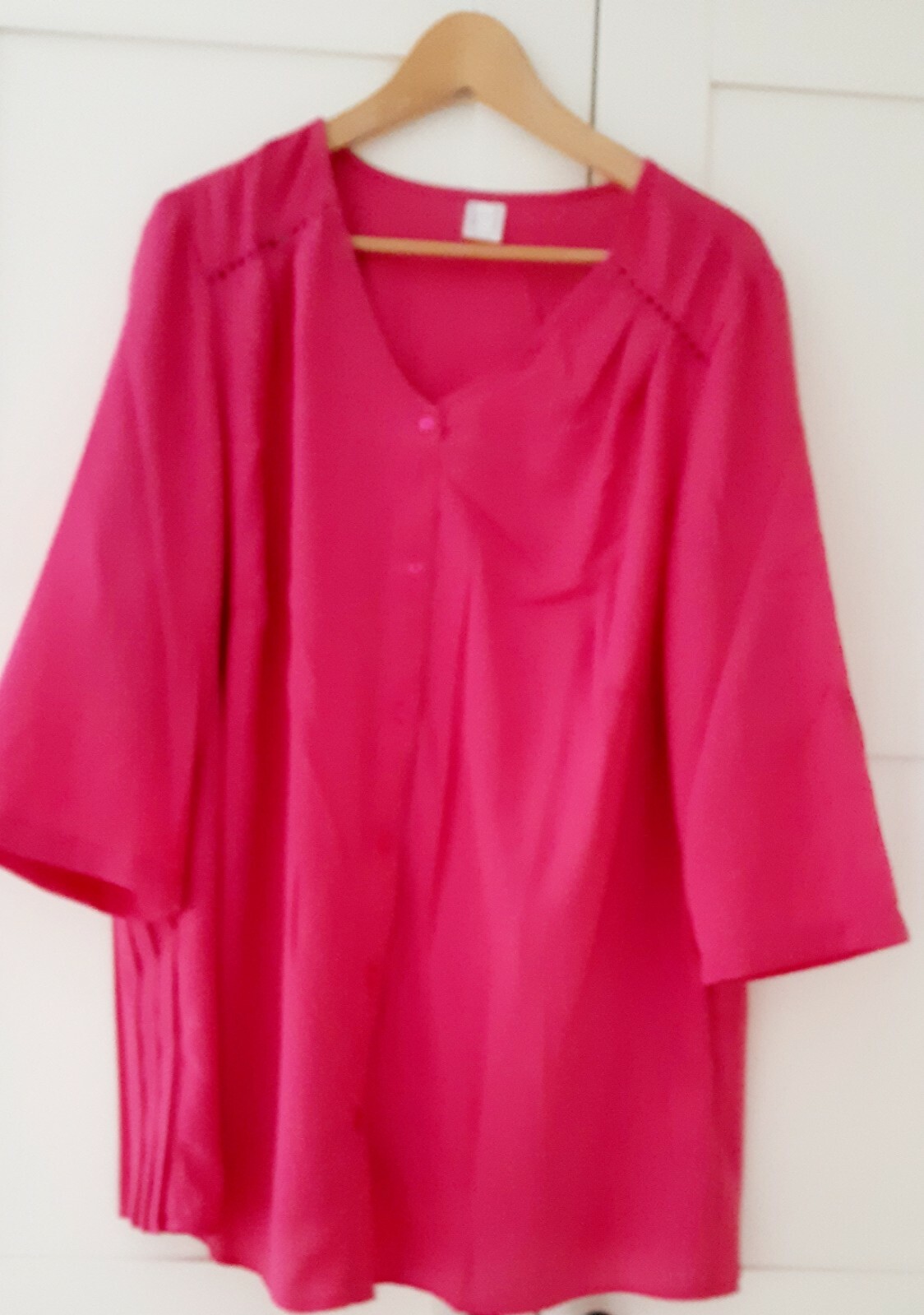 Freemans Ladies Hot Pink Cerise Plus Size Blouse Shirt Top Size 18