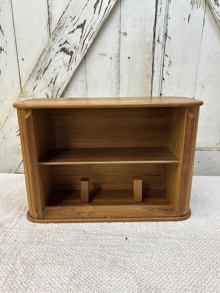 Gabinete de montaje en pared puerta pandereta tecnología teca mediados de siglo vintage Dallas Foto 2 de 4