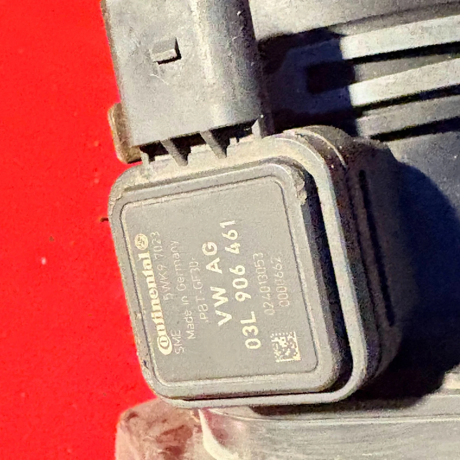 Close-up of Continental MAF sensor label 03L 906 461 and 5WK97023
