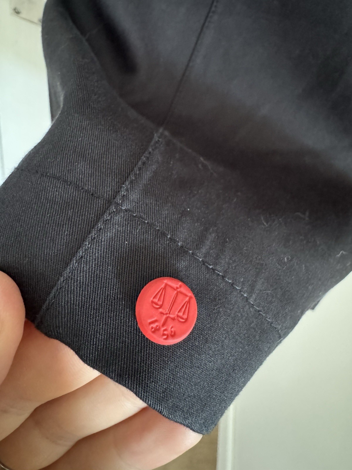 Women’s Hunter Trench Coat Size 10 (Rare) image 8