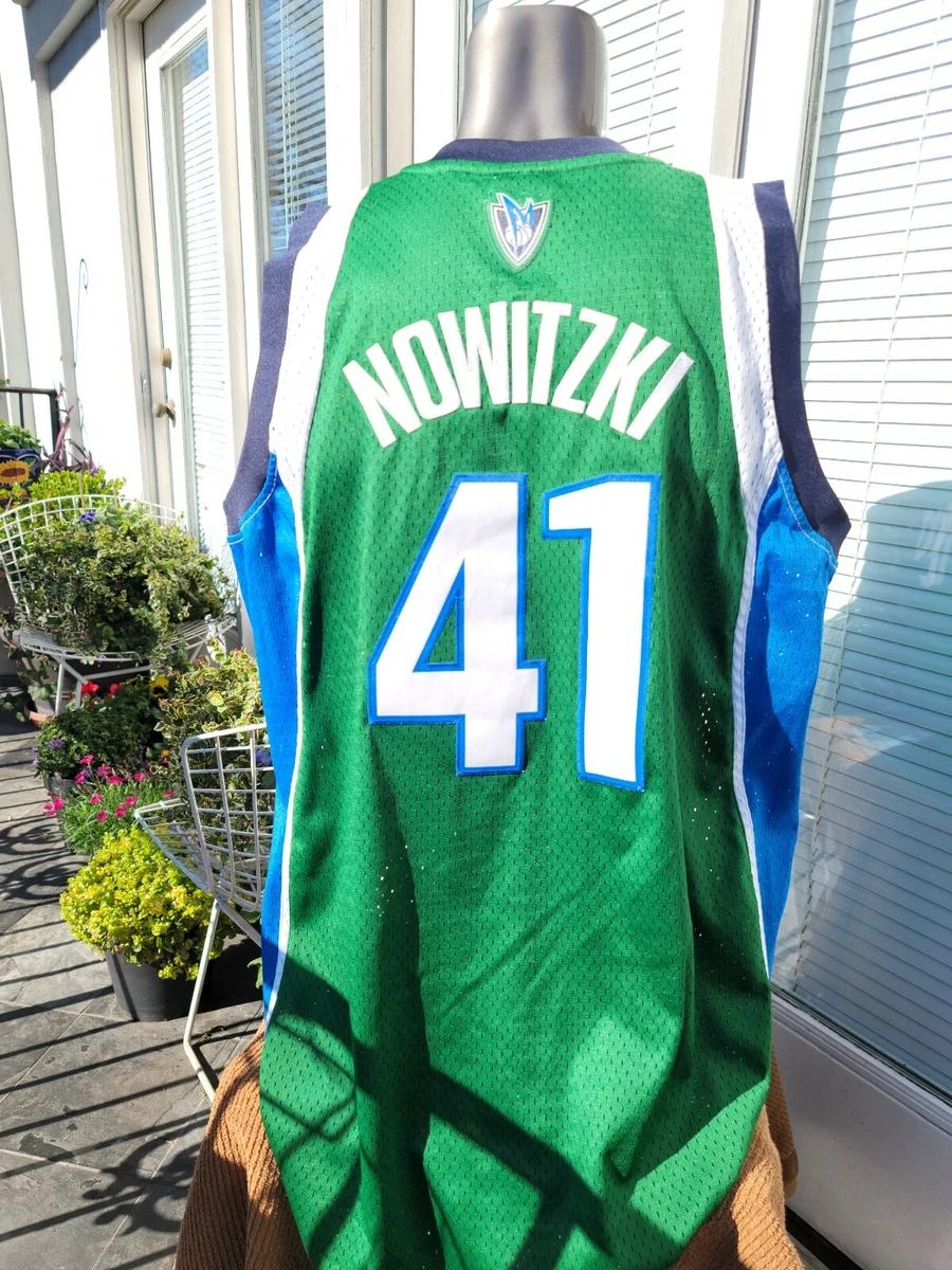 Dirk Nowitzki Throwback Dallas Mavericks Jerseys