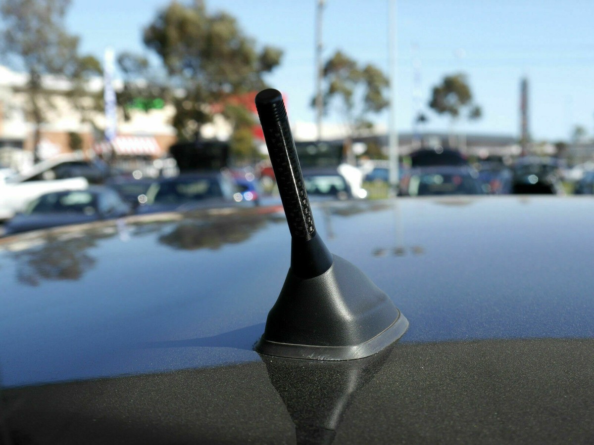 Black 5cm Stubby Bee Sting Antenna – Bolt-On For VE S2 Holden Commodore SS SSV SV6 Redline