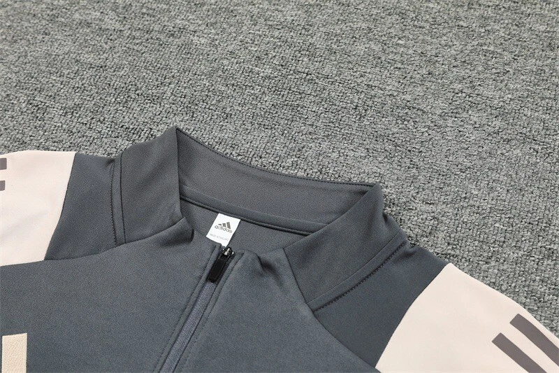 2024/25 RM Training Top And Pants - Image 4 of 4