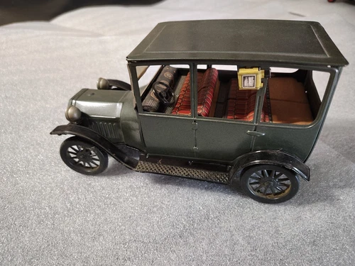 Vintage Bandai Ford 1915 Model T 1950's Japan Tin Friction Toy Car - See Pics