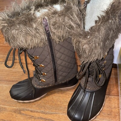 Outwoods Women’s tall winter duck boots size 7M w/ box EUC 782455363546  Brown