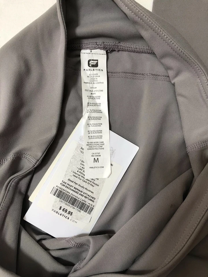 NWT - FABLETICS Women's 'DHYANA CAPRI' Black POWERFORM CAPRI   - Medium - Image 2 of 4