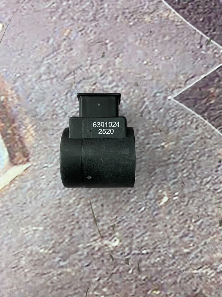 SkyJack Part # 103605 Breake Solenoid Valve 24VDC Coil Lot Of 2 - Image 3 of 4