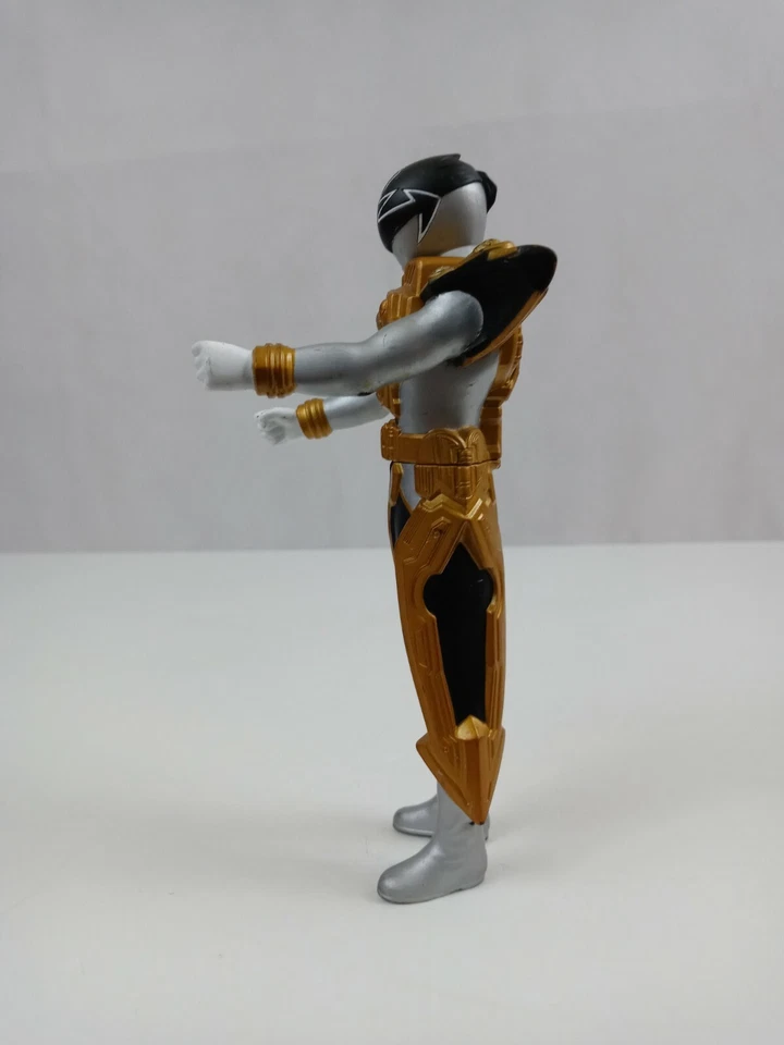 Bandai Kaizoku Sentai Gokaiger Gokai 2011 modo dorado plateado Power Rangers 6,75" Foto 4 de 4