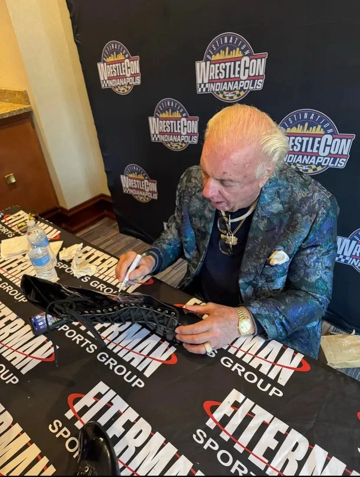 Ric Flair Nature Boy Autographed Boot W/proof BAS Cert Signed Wwe Style - Image 3 of 4