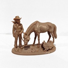 Western Ladiy CowGirl Toy soldiers Scale 1:32