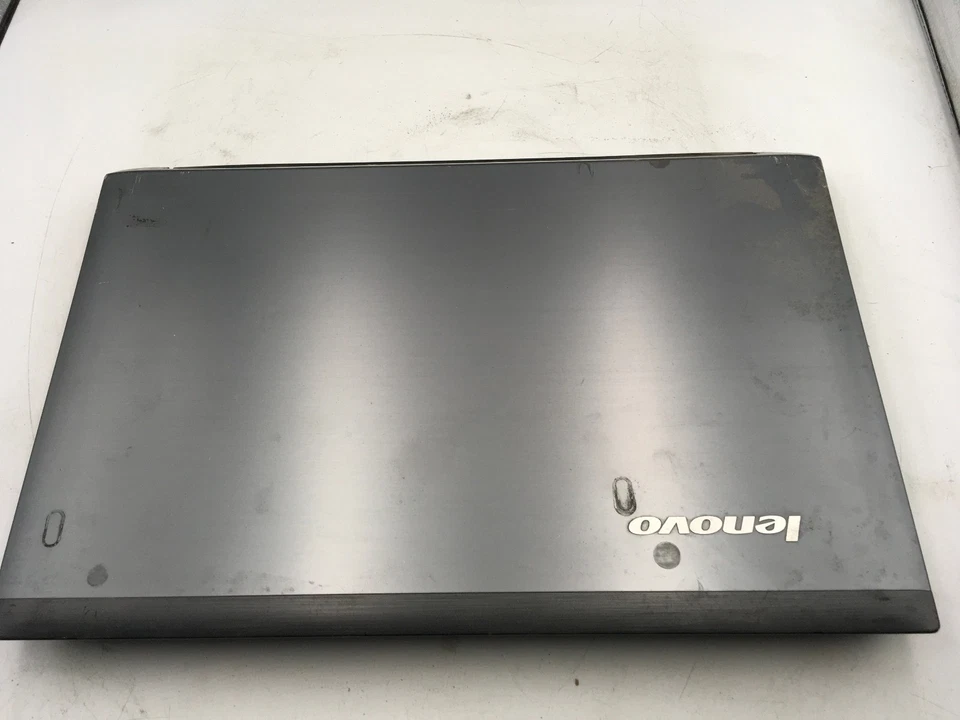 LENOVO V570 1066 - FOR PARTS/BAD LCD - INTEL i5-2410M - 6GB RAM - READ DESC - BB - Image 4 of 4