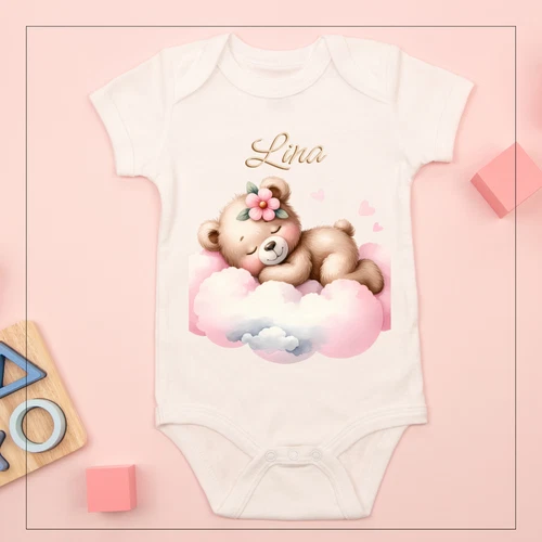 Baby Body „Rosa Wolkenbärin“ – mit Name personalisiert – Größe 50/56