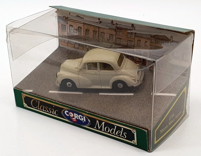 Corgi 1/43 Scale Model Car D702 - Morris Minor Saloon - Ivory - Image 4 of 4