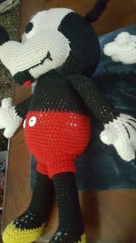 Disney Mickey & Minnie Mouse - Crochet Hand Made Large 20" Stuffed Plush - Picture 2 of 4