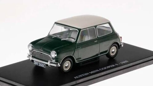 MODELLINO AUTO STATICO HACHETTE AUSTIN MINI COOPER S 1965 VERDE SCALA 1:24 - Immagine 3 di 4