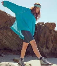 FREE PEOPLE WOMEN'S TEAL BLUE SUN SEEKER OVERSIZED SOFT SWEATER TOP Sz XS