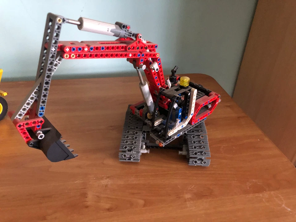 LEGO Technic 8294 Excavator, foto 1 di 5