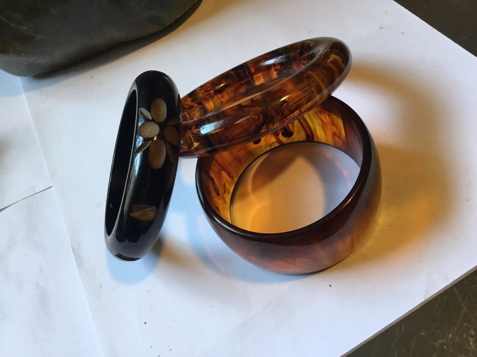 AUTHENTIC BAKELITE THREE BRACELETS BANGLES VERY C… - image 1