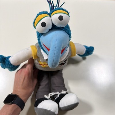 Disney Store Gonzo 17'' Plush from the Muppets with Authentic Seal Badge