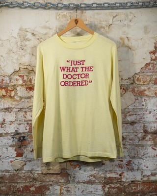 Vintage 1980S Mcgillicuddys Schnapps Long Sleeve Yellow T-Shirt