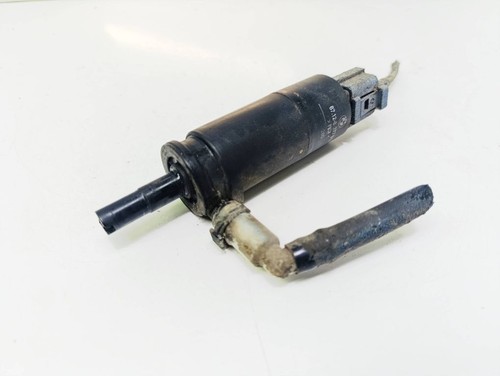 BMW 5 E39 1998 Pumpe Scheinwerferreinigungsanlage 8377613 UST134236