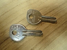 2 ILCO R1040C 40C MERCURY MARINER INBOARD OUTBOARD CRUISER BOAT KEY BLANK USA (3