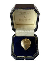 Vintage Locket 9ct Gold Back and Front Heart Shaped Locket Gold Pendant Locket