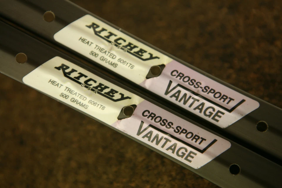 Juego de llantas de cubierta retro Kult NOS NUEVAS Ritchey Cross-Sport Vantage 36 agujeros 700c Foto 2 de 4