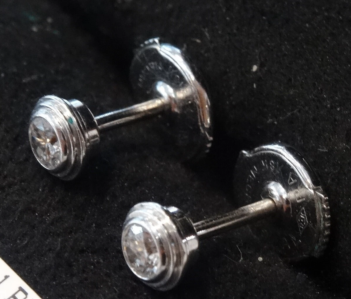 Cartier Diamond Stud Diamants Legers Earrings 0.18 ct VS F G