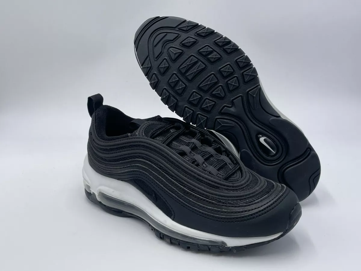 Nike shop w 97
