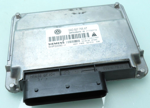 VW TOUAREG 7L / 3,0TDI 224PS / STEUERGERÄT VERTEILERGETRIEBE / 0AD927755AT (ZO4)