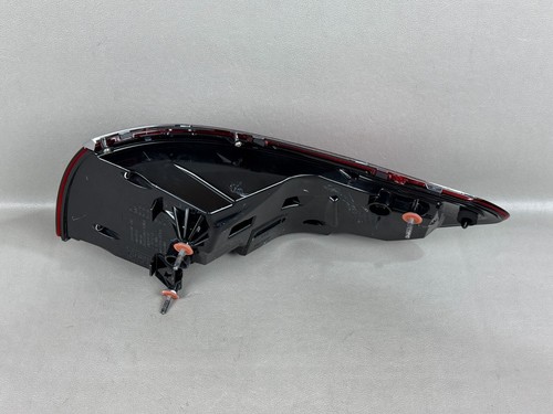 ¡CHIPPED! MERCEDES CLASE GLS 2020-2023 LADO IZQUIERDO CONDUCTOR EXTERIOR LED LUZ TRASERA OEM - Imagen 4 de 14
